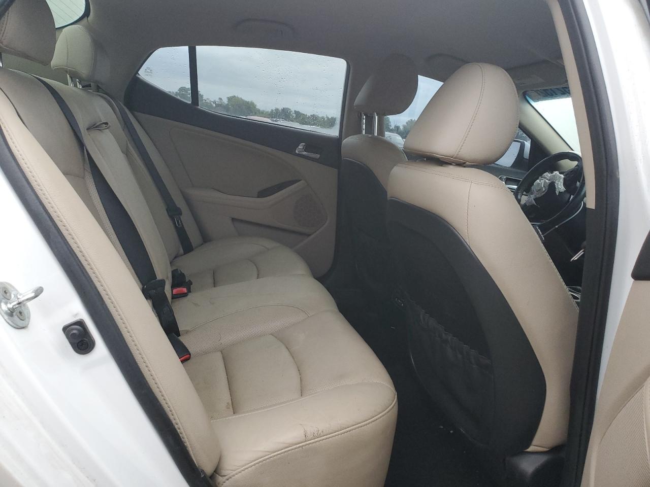 2015 Kia Optima - Image 10