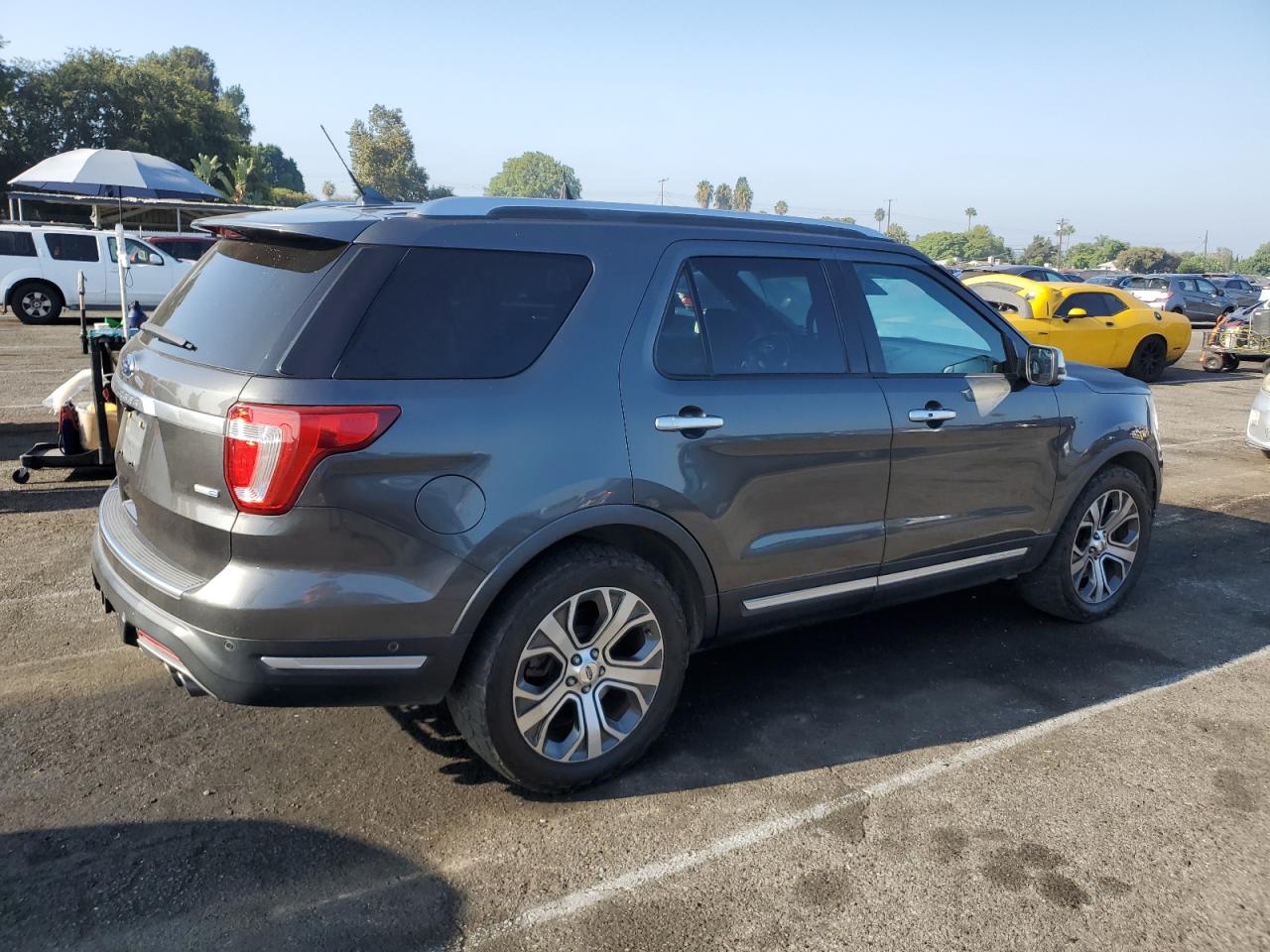 VIN 1FM5K8HT9JGC41976 2018 FORD EXPLORER no.3