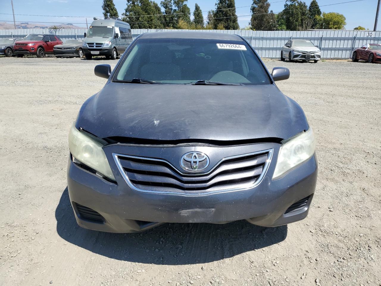 2010 Toyota Camry - Image 5