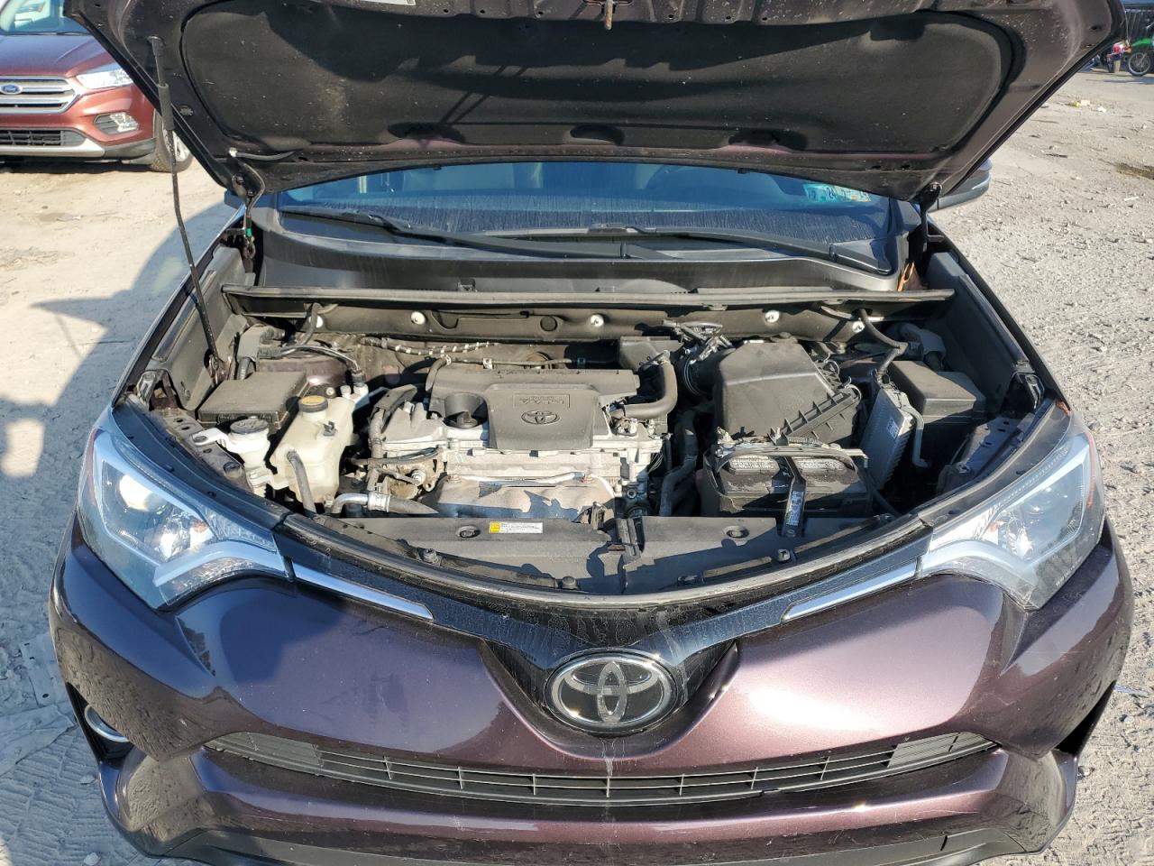 2017 Toyota Rav4 Xle VIN: 2T3RFREVXHW675134 Lot: 68874794