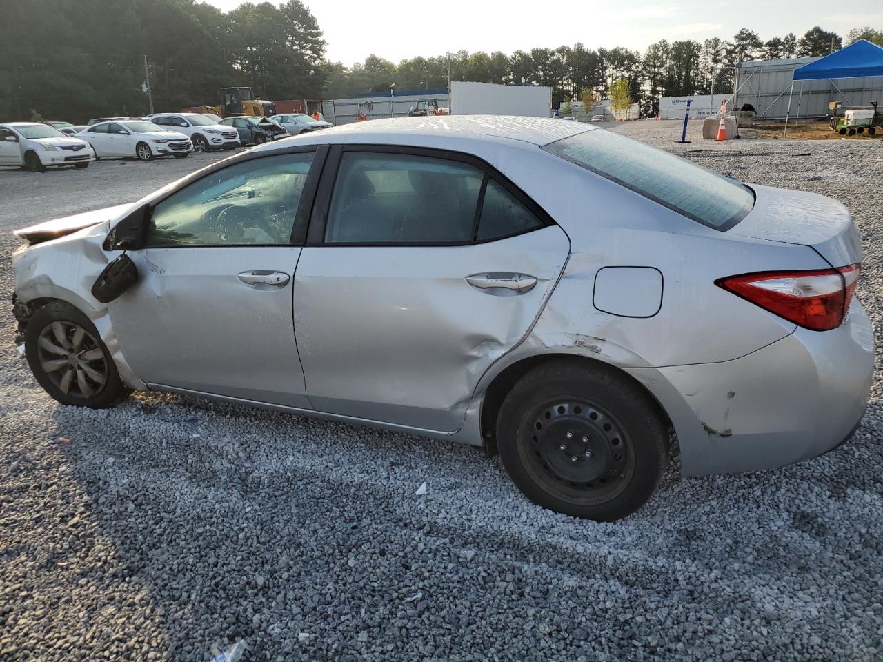 2T1BURHE3FC354479 2015 TOYOTA COROLLA - Image 2