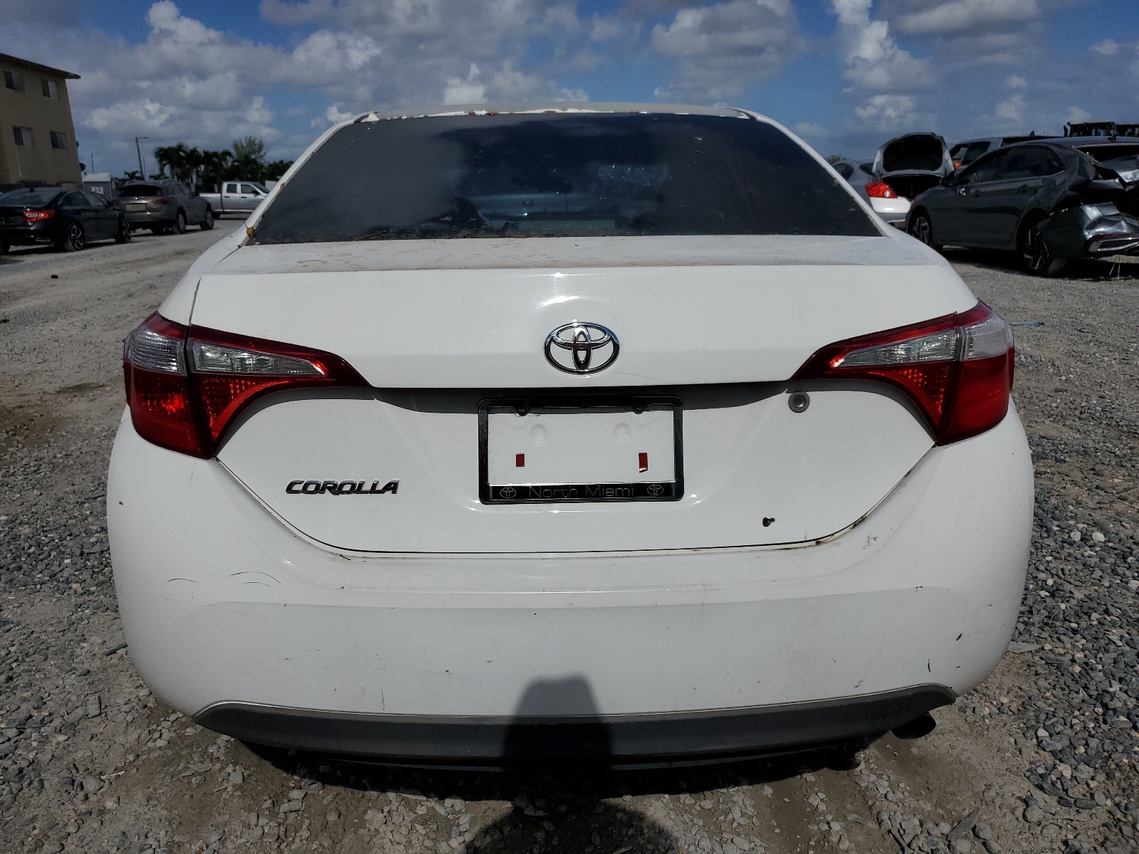 2014 Toyota Corolla L vin: 5YFBURHE5EP127390