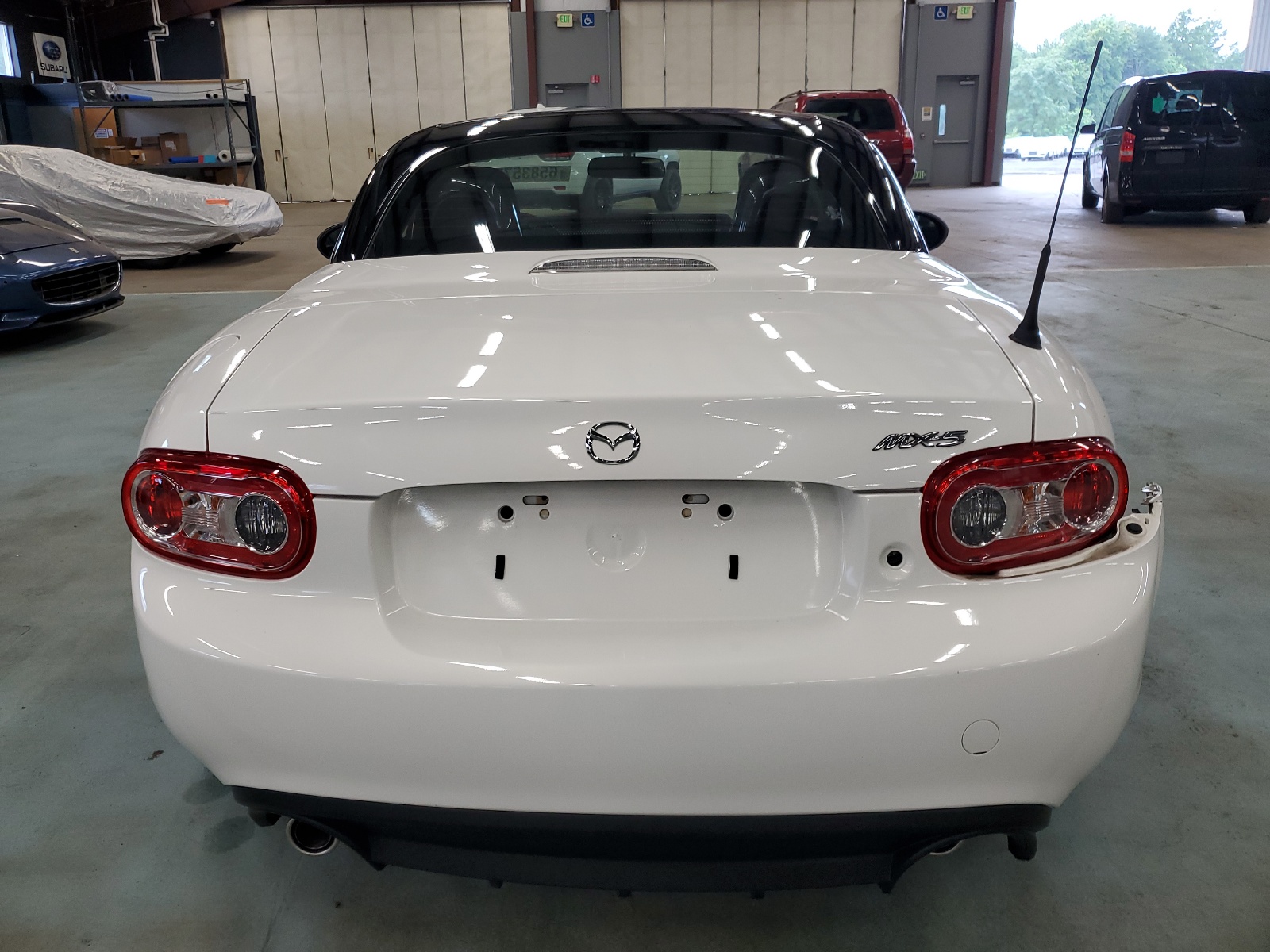 JM1NC2MF7E0234313 2014 Mazda Mx-5 Miata Club