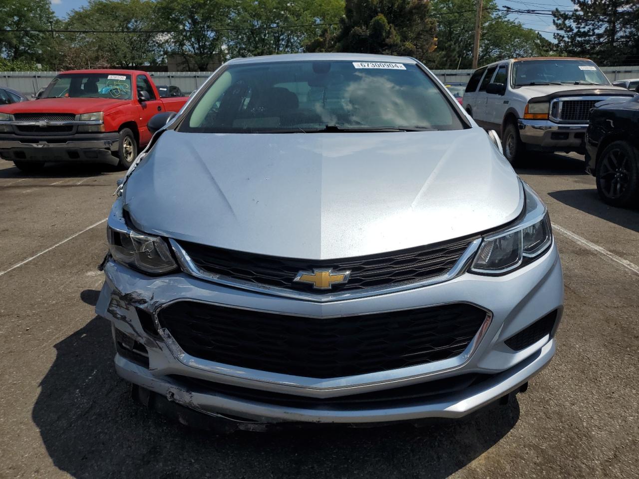 2017 Chevrolet Cruze - Image 5