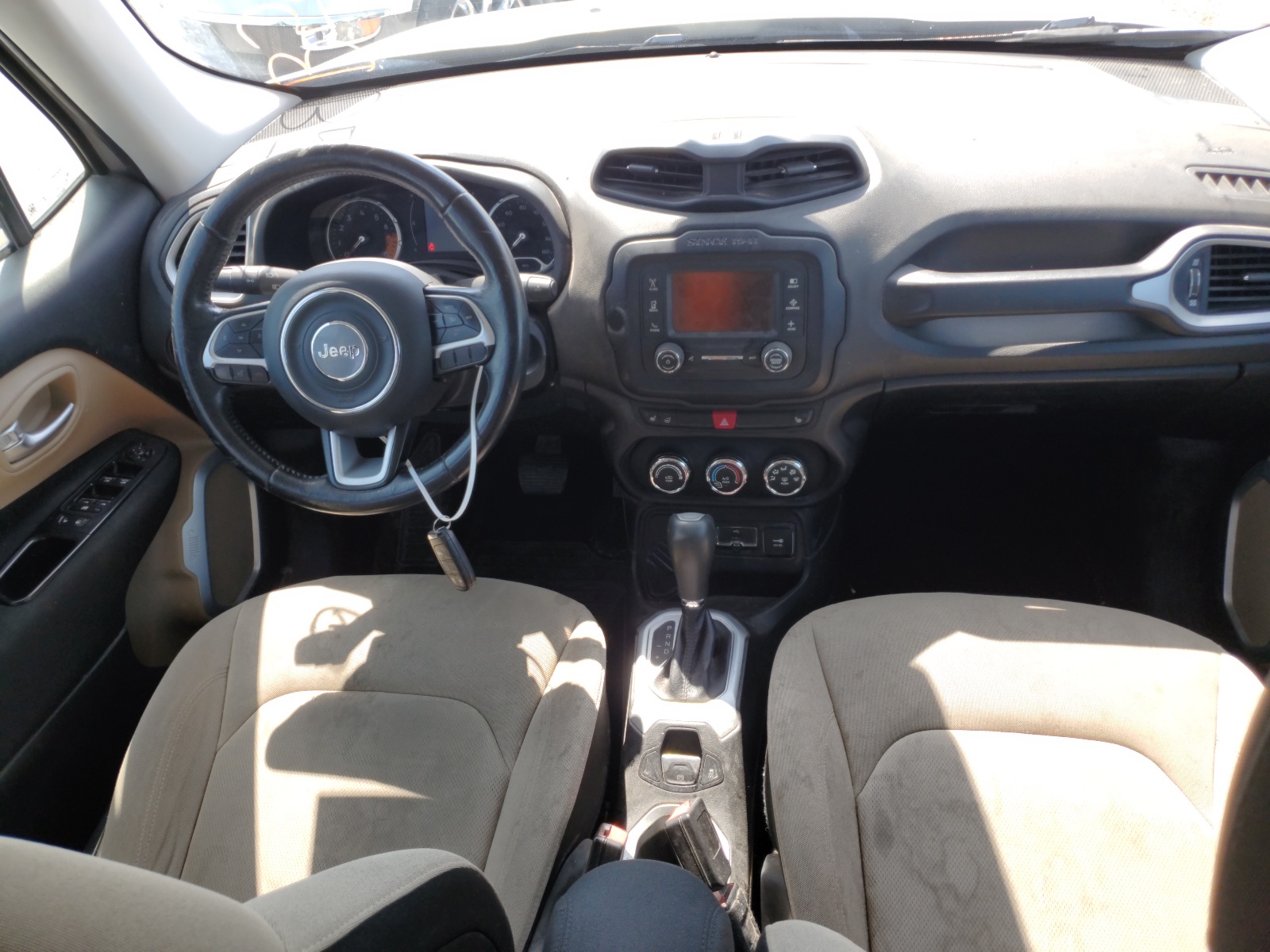 ZACCJABT0FPB59765 2015 Jeep Renegade Latitude