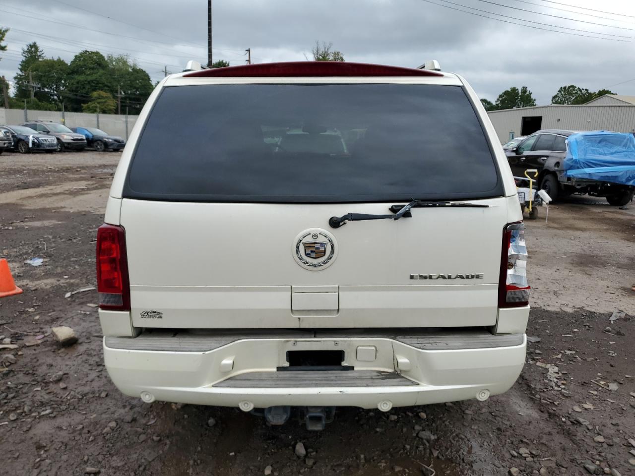 2004 Cadillac Escalade Luxury VIN: 1GYEK63N14R178750 Lot: 69659764