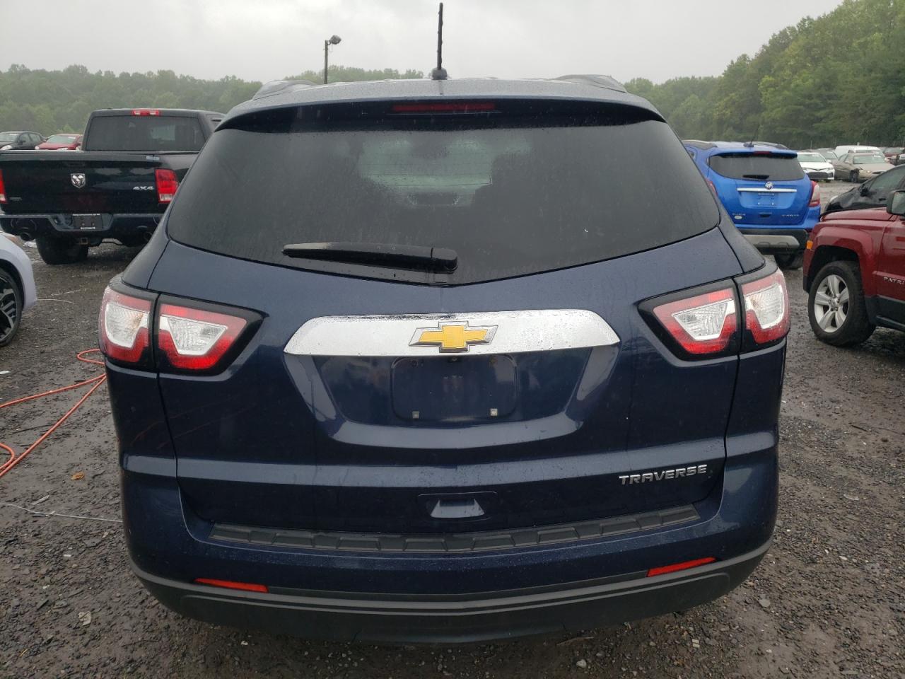 2015 Chevrolet Traverse Ls VIN: 1GNKRFKD2FJ239979 Lot: 65906684