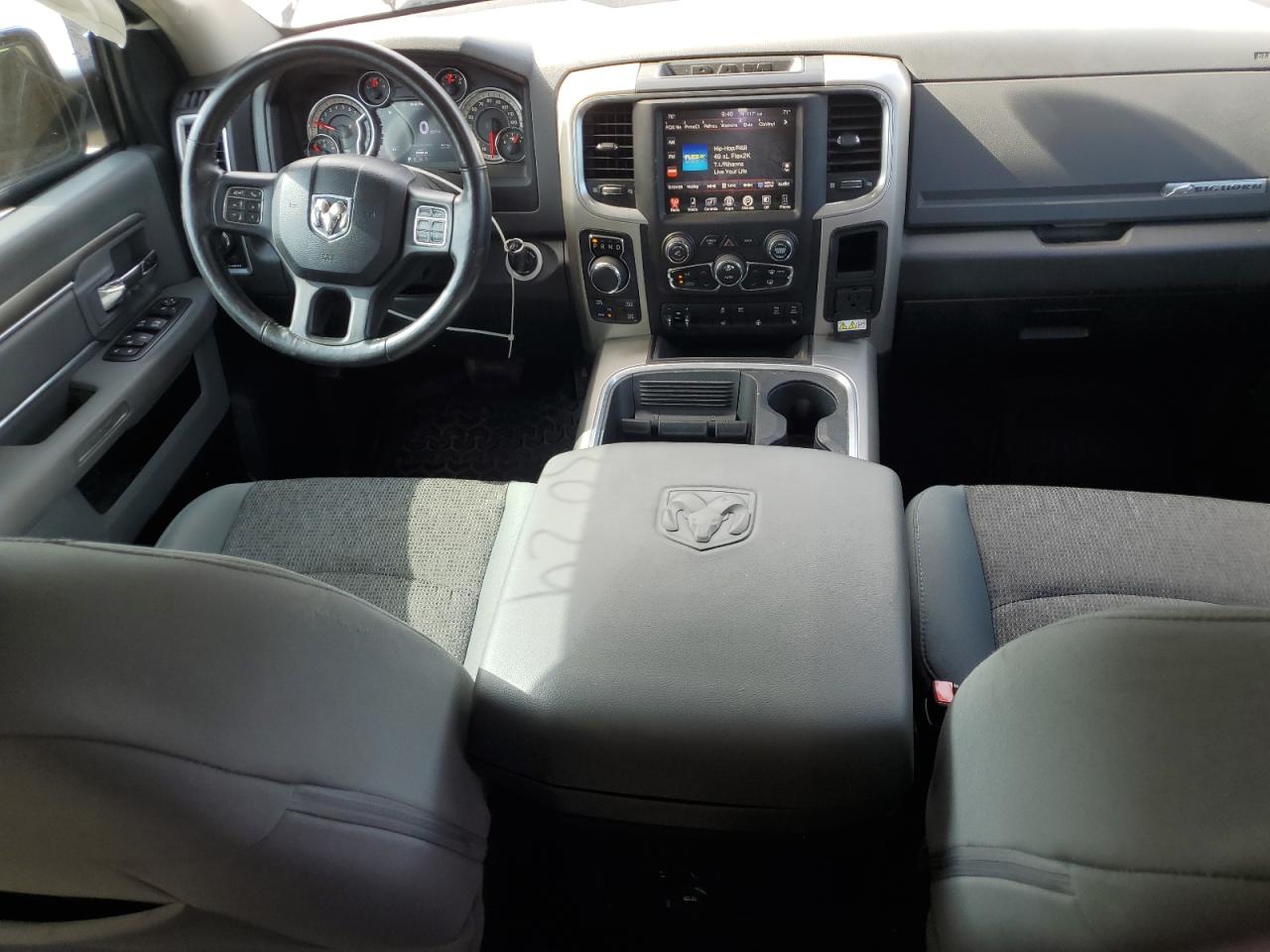 2016 Ram 1500 Slt VIN: 3C6RR7LT4GG376953 Lot: 65724084