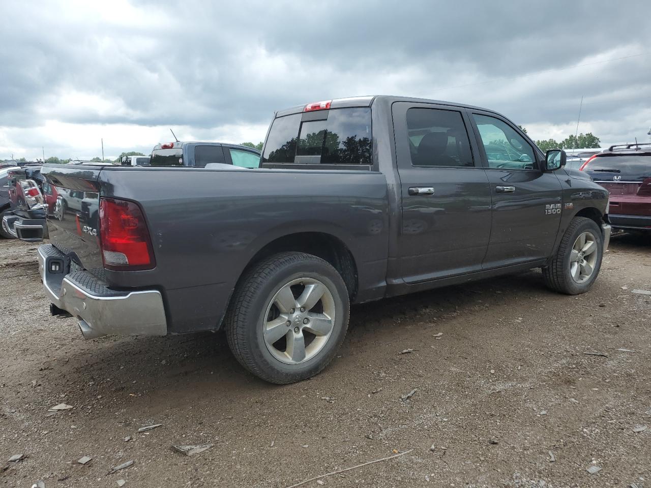 VIN 3C6RR7LT7HG522375 2017 RAM 1500 no.3