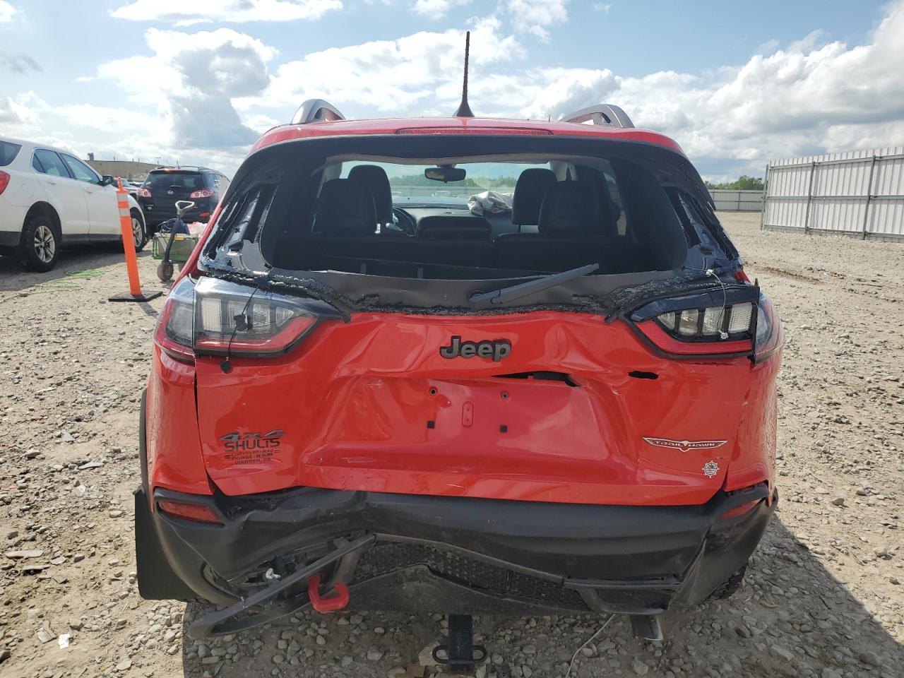 2019 Jeep Cherokee Trailhawk VIN: 1C4PJMBX3KD421929 Lot: 65464344