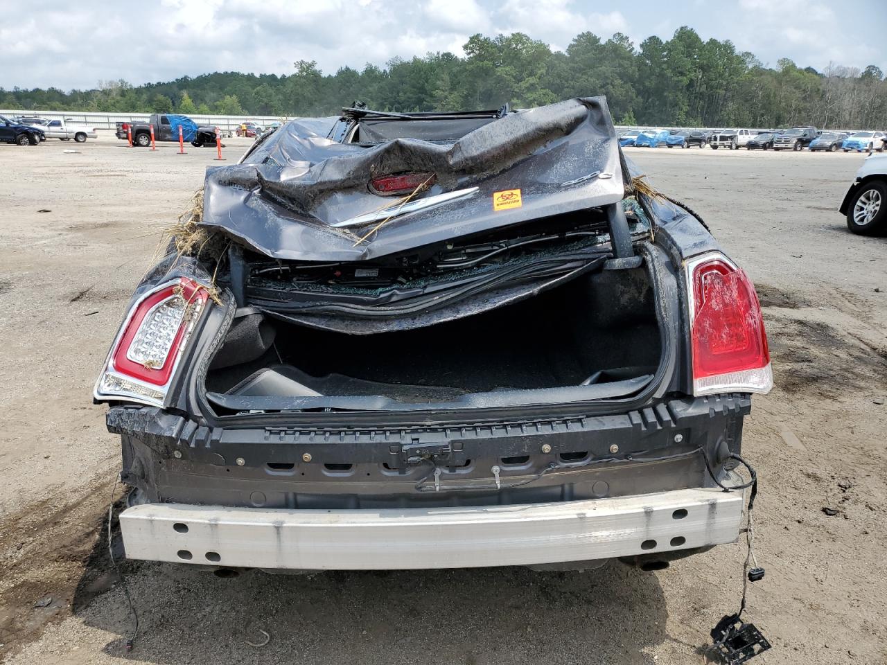 2C3CCAKG8HH571588 2017 Chrysler 300C