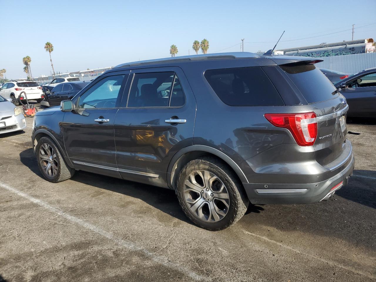 VIN 1FM5K8HT9JGC41976 2018 FORD EXPLORER no.2