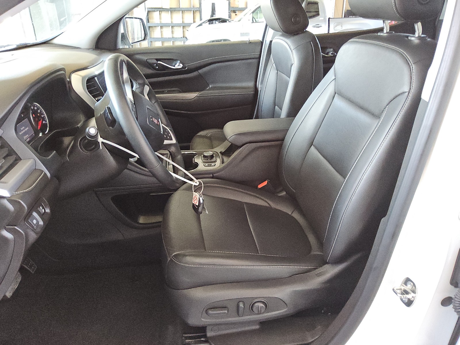 1GKKNML48PZ174330 2023 GMC Acadia Slt