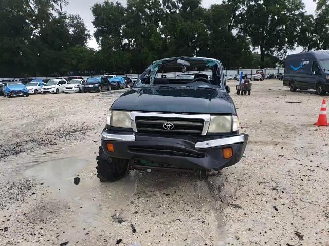 1998 Toyota Tacoma Xtracab VIN: 4TAWN72N2WZ102770 Lot: 66045574