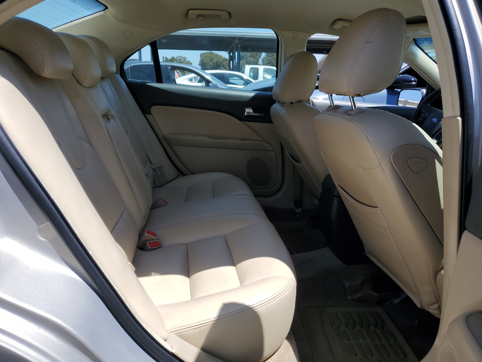 3FAHP0HA2AR182058 2010 Ford Fusion Se