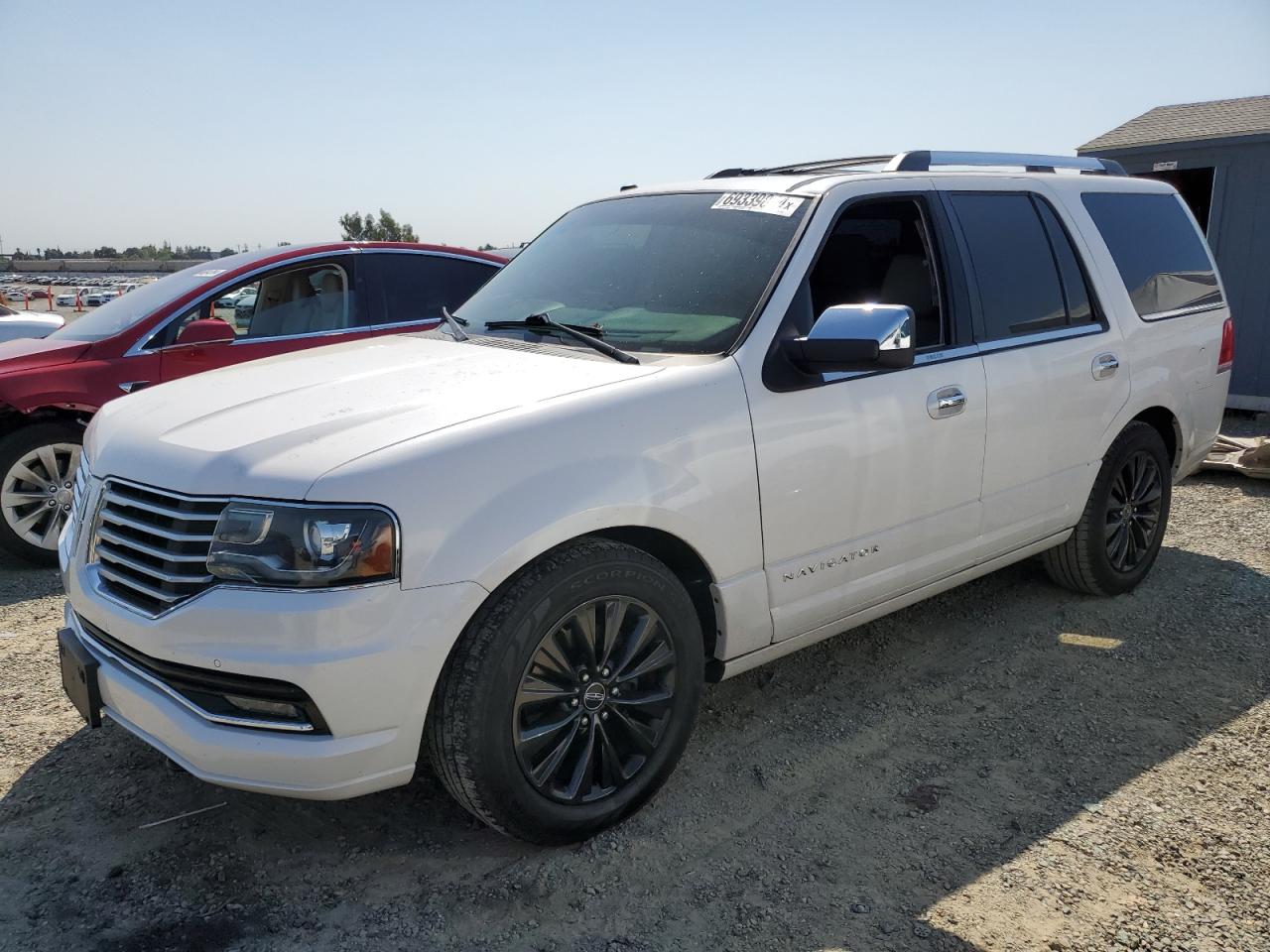 VIN 5LMJJ2HT0GEL03832 2016 LINCOLN NAVIGATOR no.1