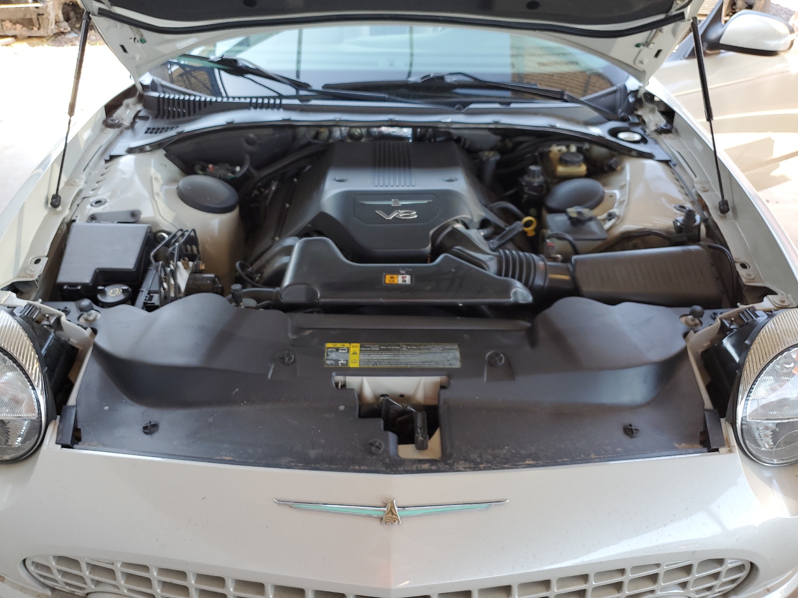 1FAHP69A85Y109057 2005 Ford Thunderbird 50Th Anniversary