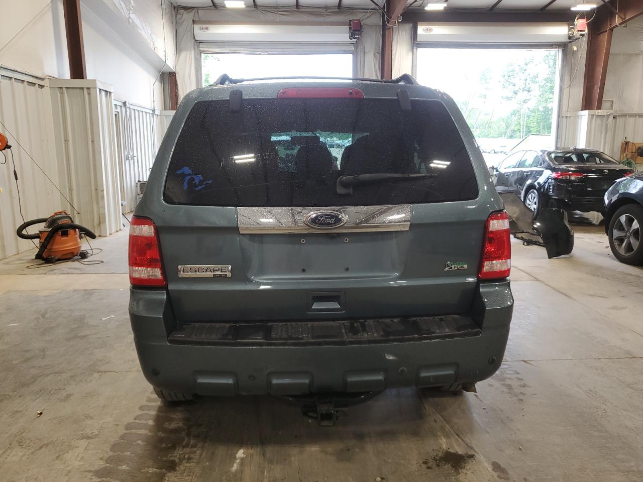 2010 Ford Escape Limited VIN: 1FMCU9EG5AKC45566 Lot: 65717344