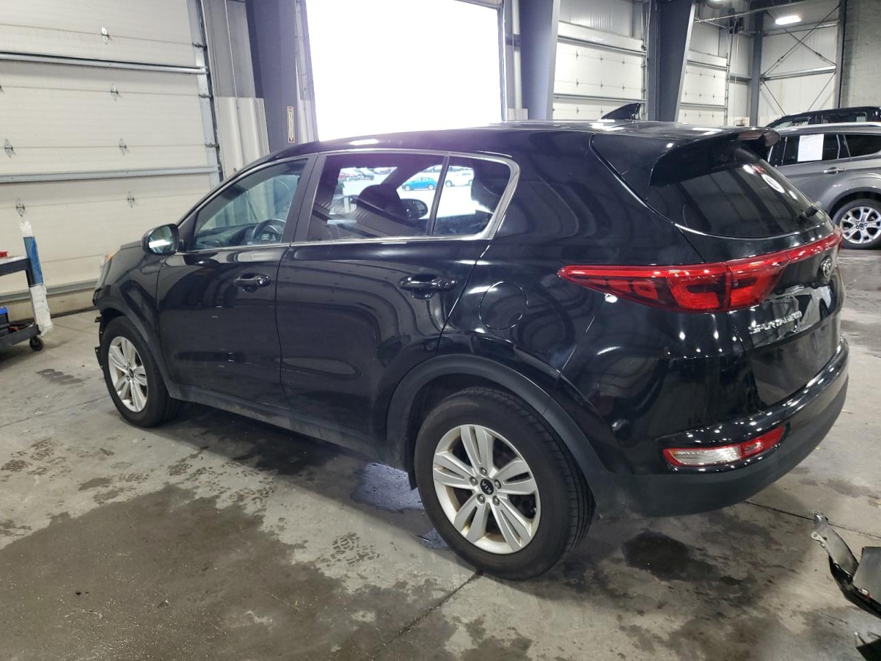 KNDPM3AC2J7386703 2018 KIA SPORTAGE - Image 2