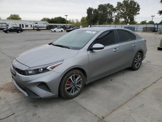 3KPF24AD7PE544915 Kia Forte LX