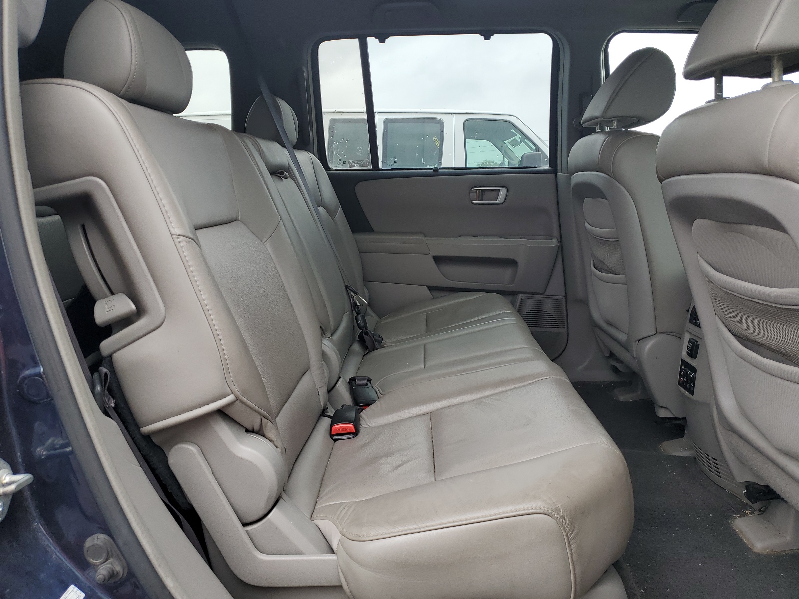 5FNYF48999B023089 2009 Honda Pilot Touring