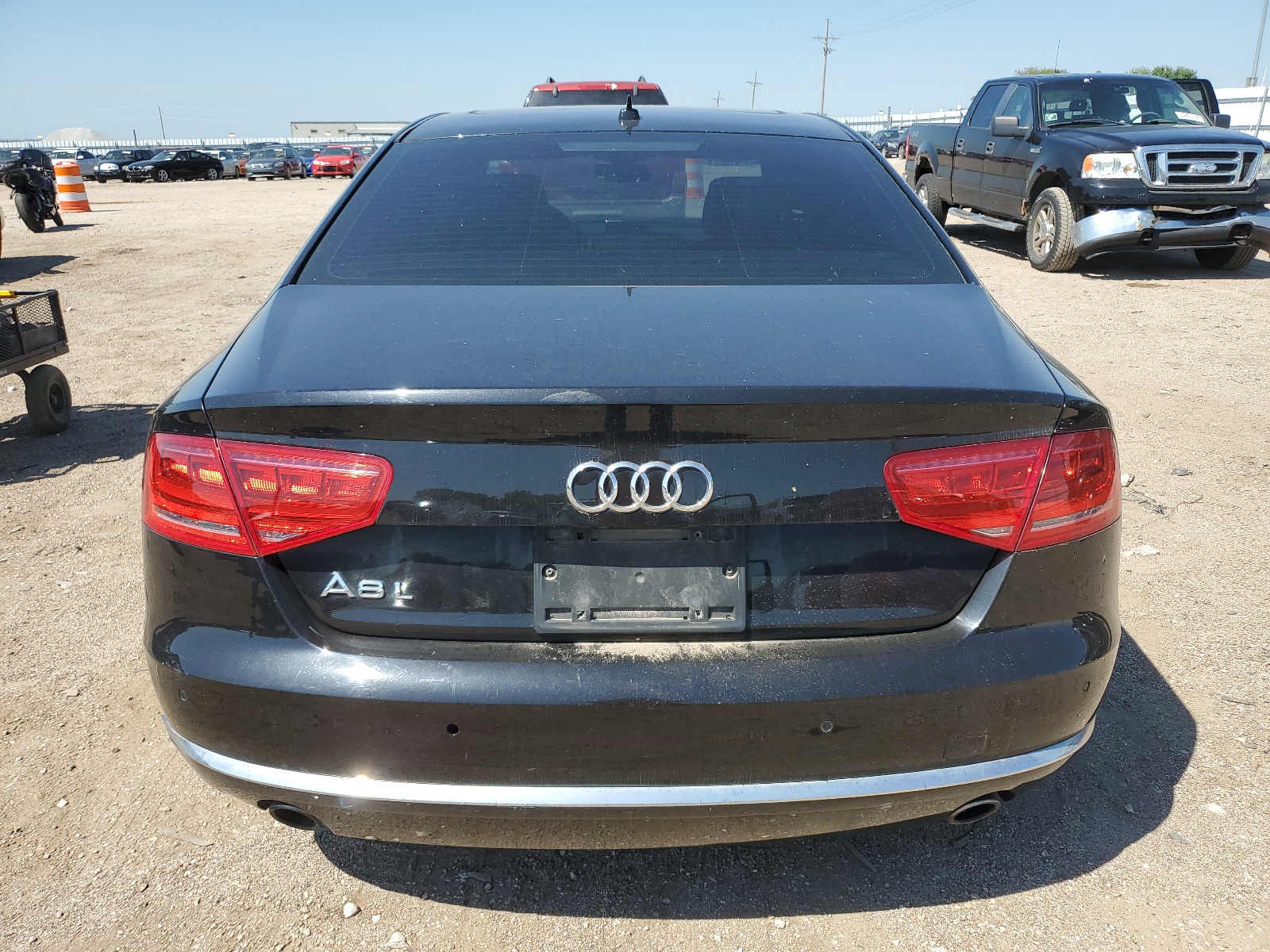 2013 Audi A8 L Quattro vin: WAURGAFD4DN034306