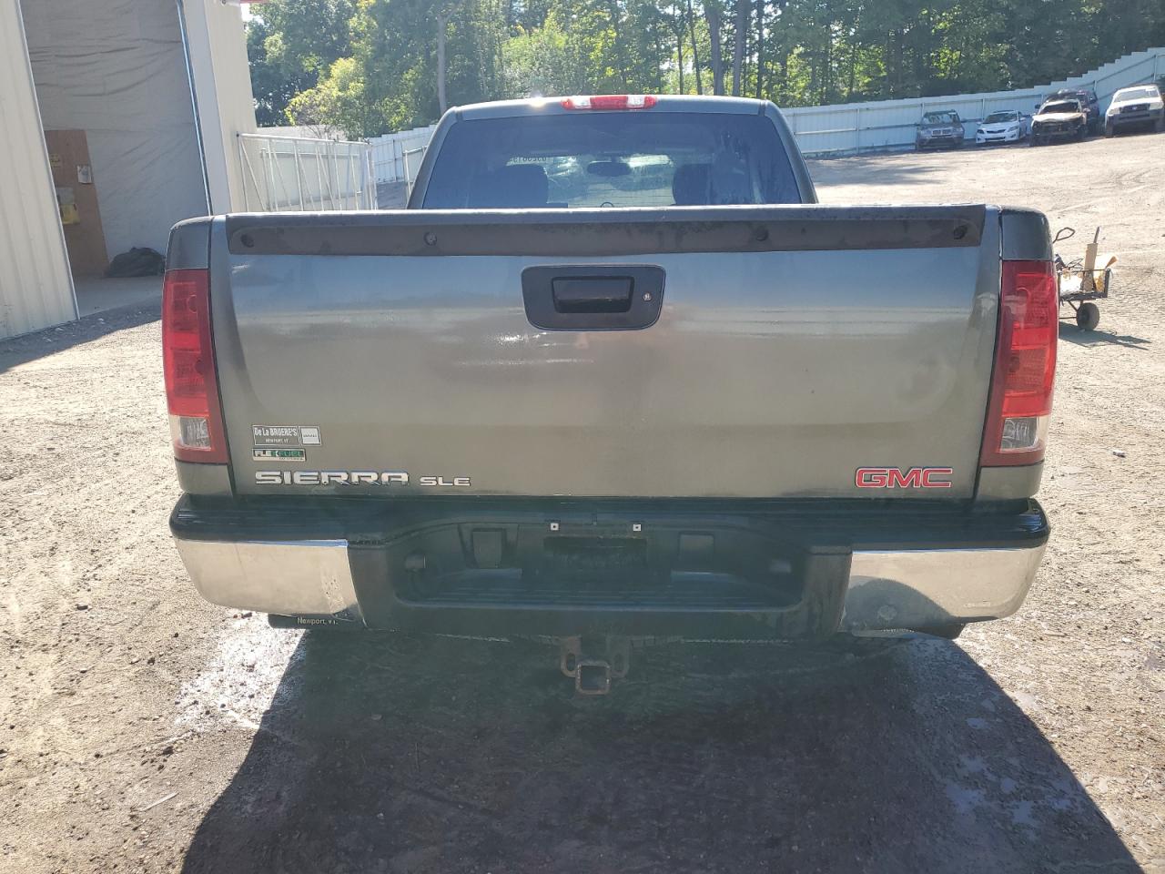 1GTR2VE32BZ202533 2011 GMC Sierra K1500 Sle