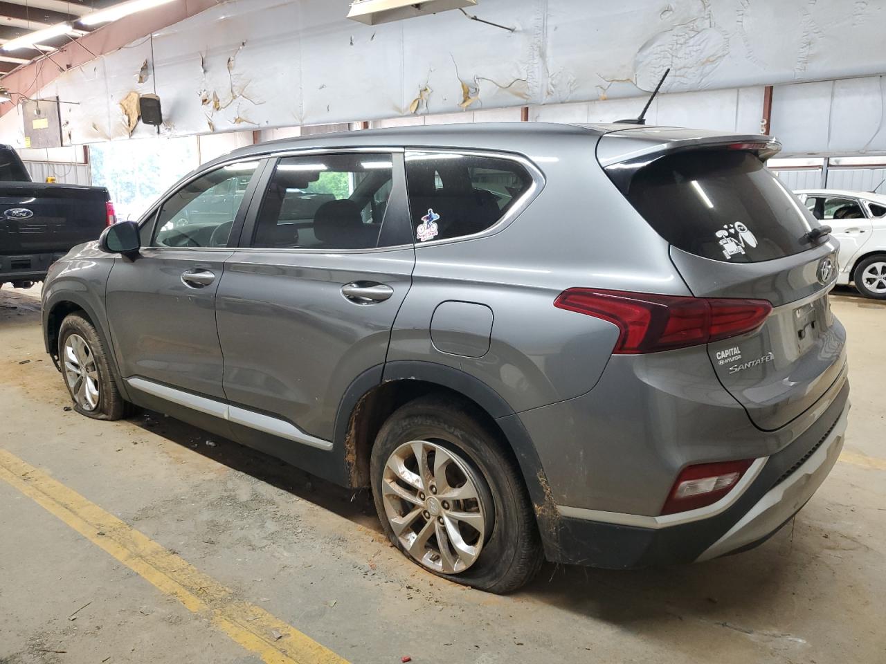 5NMS2CAD7KH091423 2019 HYUNDAI SANTA FE - Image 2