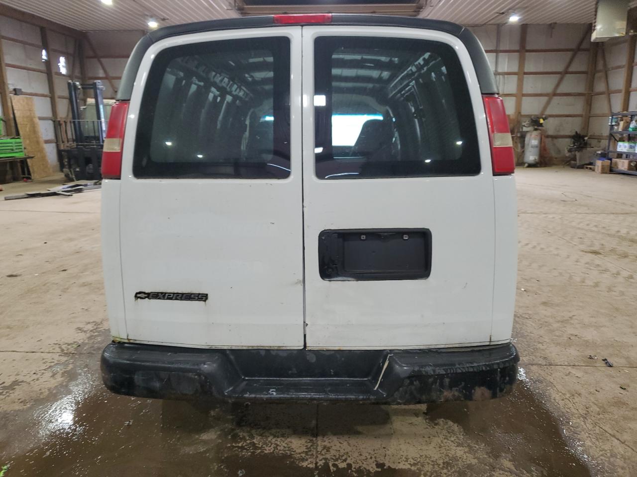 2008 Chevrolet Express G1500 VIN: 1GCFG15X981111444 Lot: 70554474