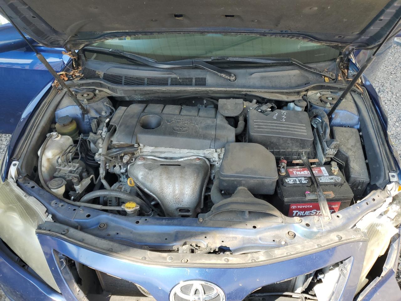 2011 Toyota Camry - Image 12