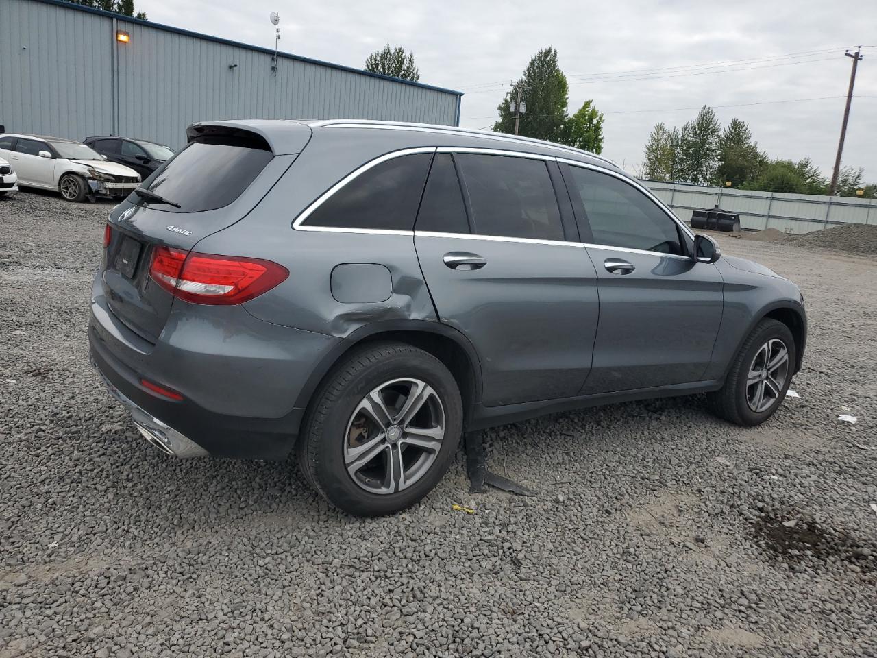 VIN WDC0G4KB1GF017084 2016 MERCEDES-BENZ GLC-CLASS no.3