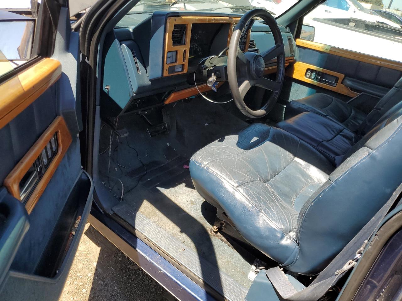 1994 Chevrolet Gmt-400 C1500 VIN: 1GBDC14KXRZ195564 Lot: 67940274