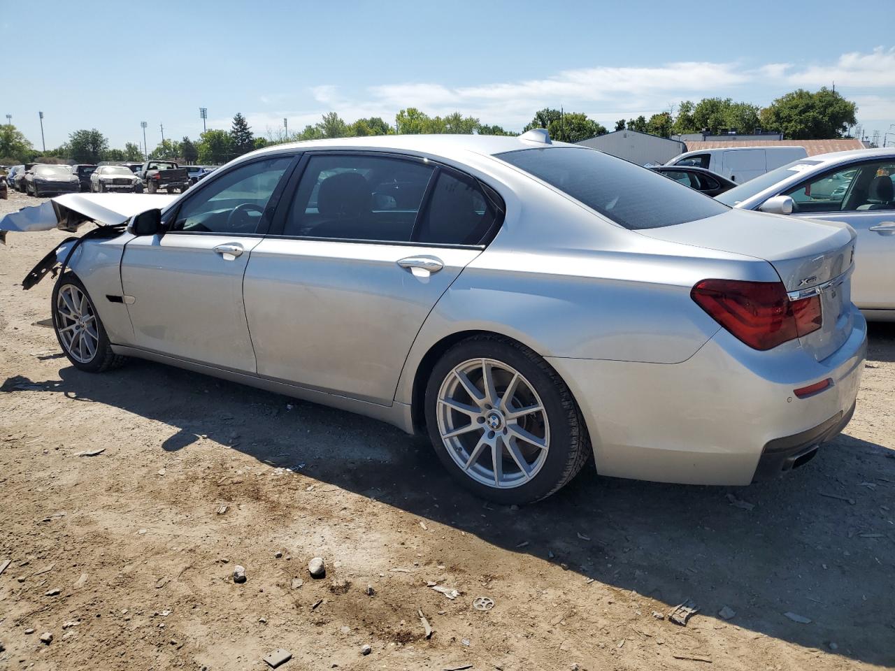 VIN WBAYF8C51DD141629 2013 BMW 7 SERIES no.2