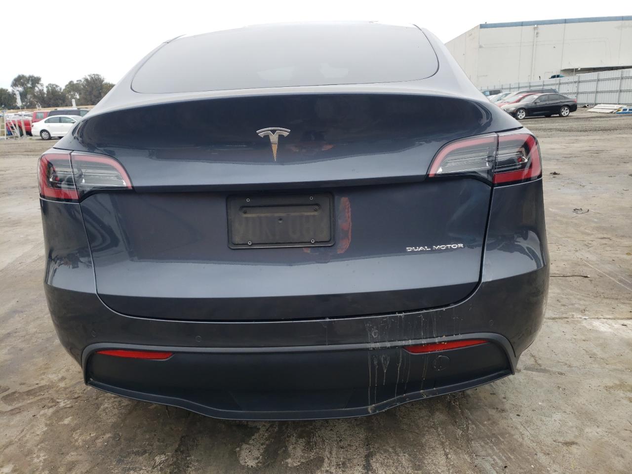 7SAYGAEE8NF570025 2022 Tesla Model Y