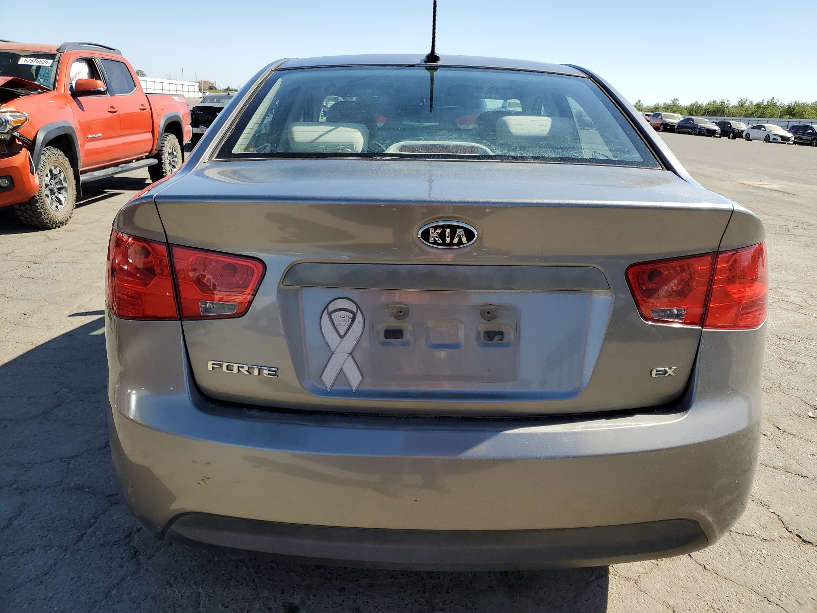 KNAFU4A26A5238877 2010 Kia Forte Ex