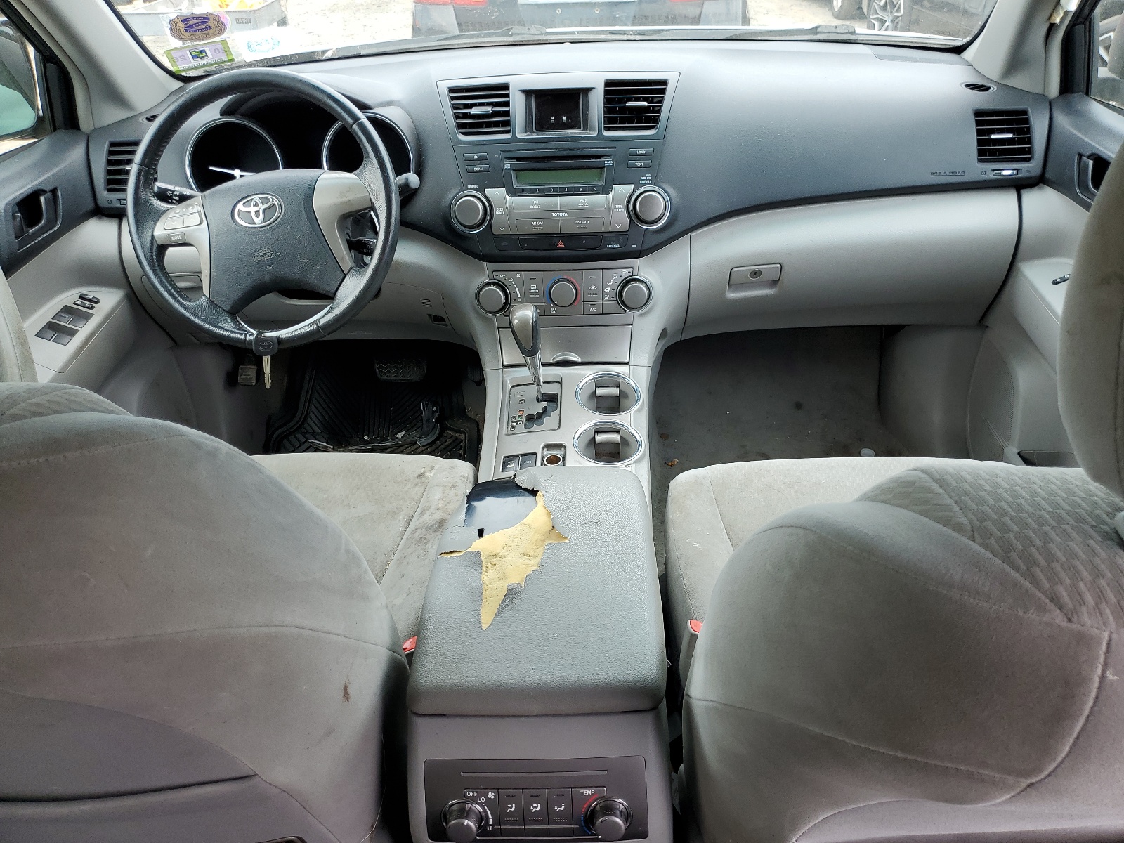 5TDBK3EH3AS006666 2010 Toyota Highlander