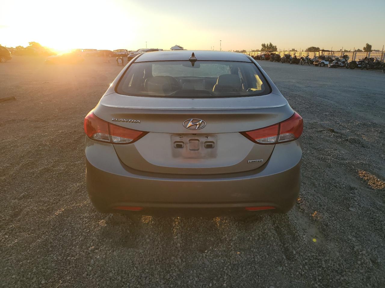 2013 Hyundai Elantra Gls VIN: 5NPDH4AE4DH268490 Lot: 66083294