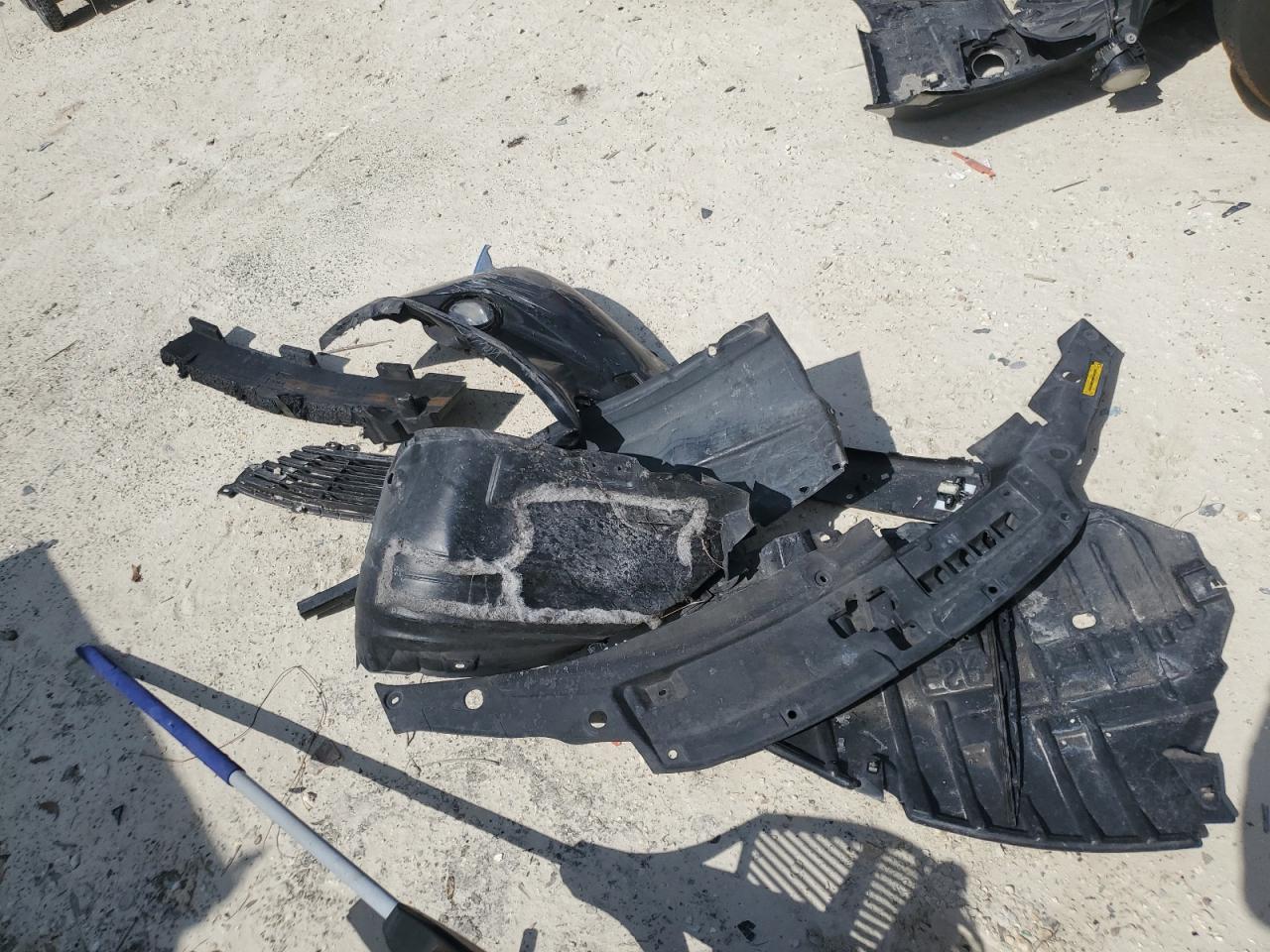 2014 Lexus Es 300H VIN: JTHBW1GG8E2040319 Lot: 68206694