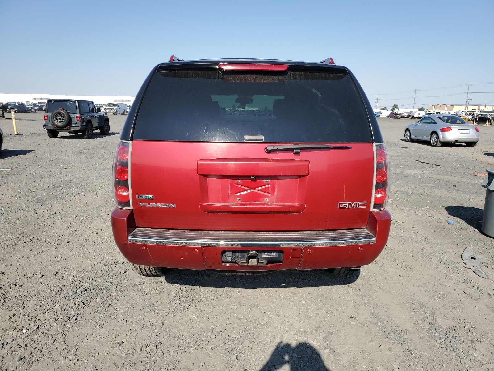 1GKS2EEF6CR308534 2012 GMC Yukon Denali