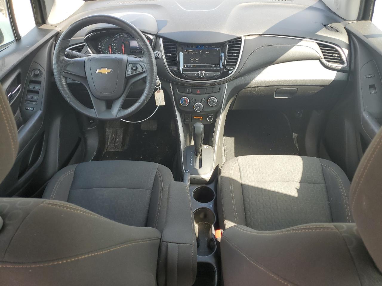 KL7CJNSB4JB595217 2018 Chevrolet Trax Ls