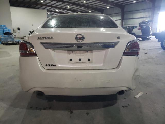  NISSAN ALTIMA 2015 Белы