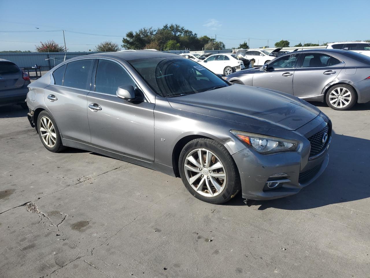 2015 Infiniti Q50 - Image 4