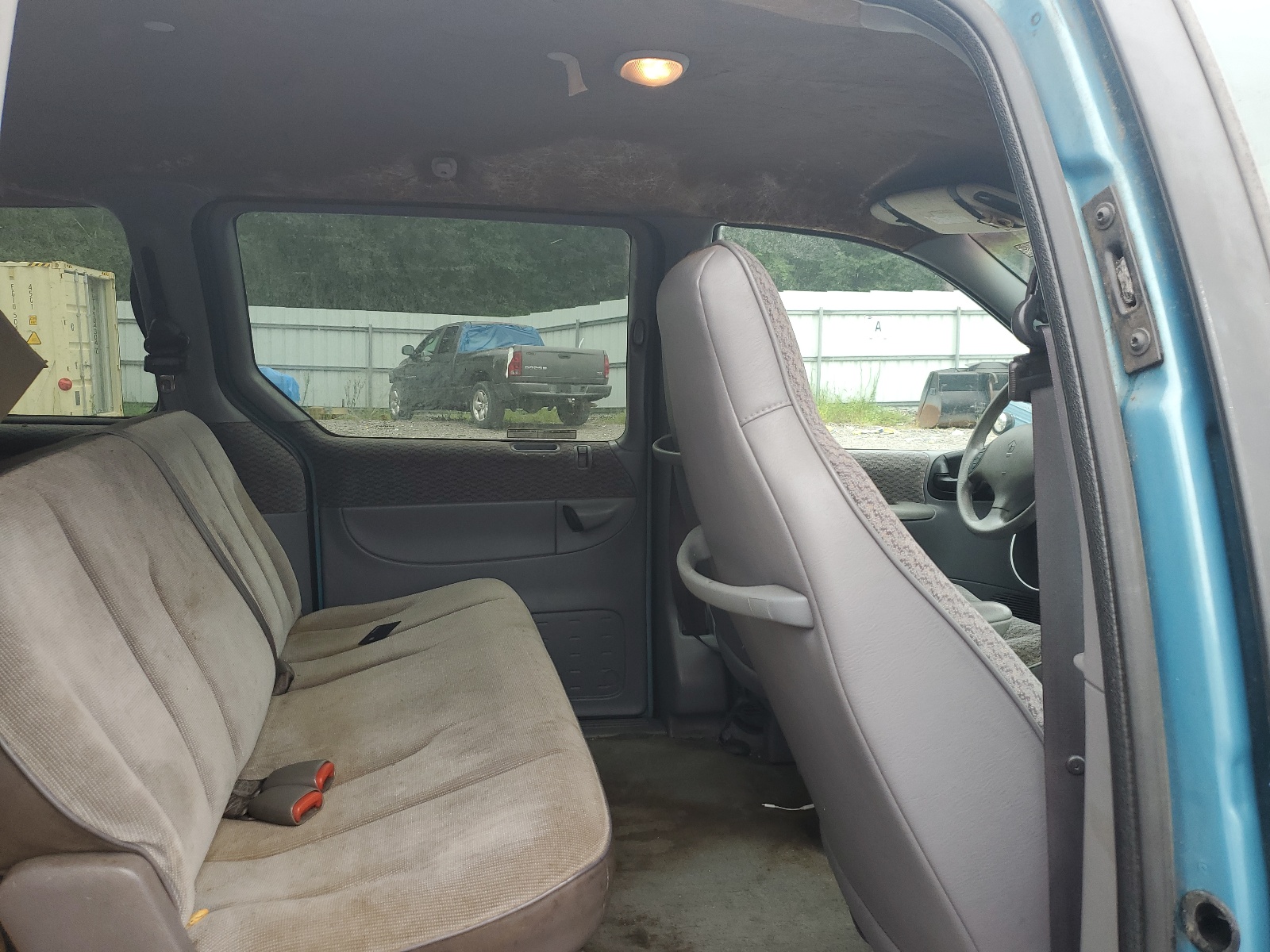 2B4GP44G4XR174806 1999 Dodge Grand Caravan Se