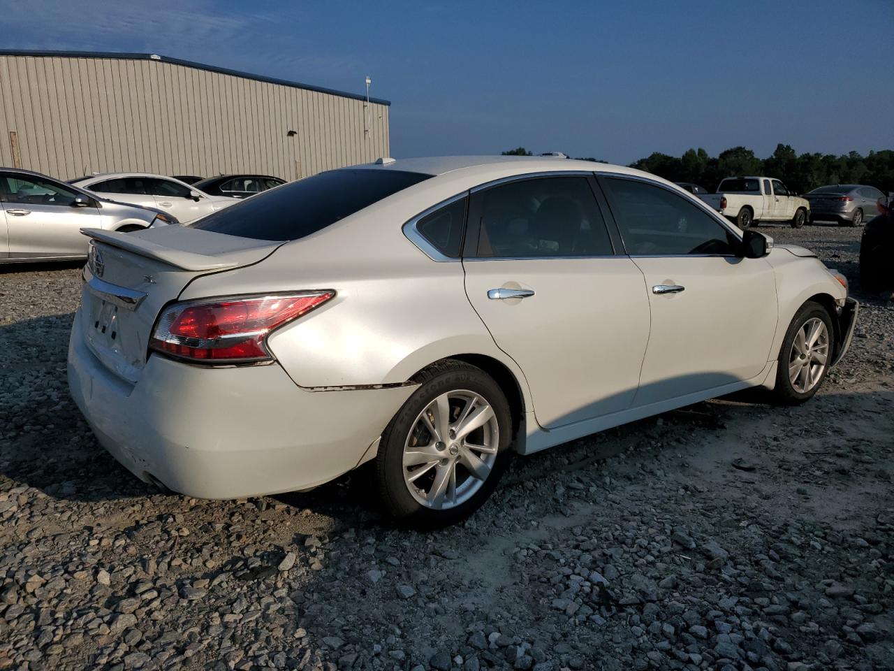 2015 Nissan Altima - Image 3