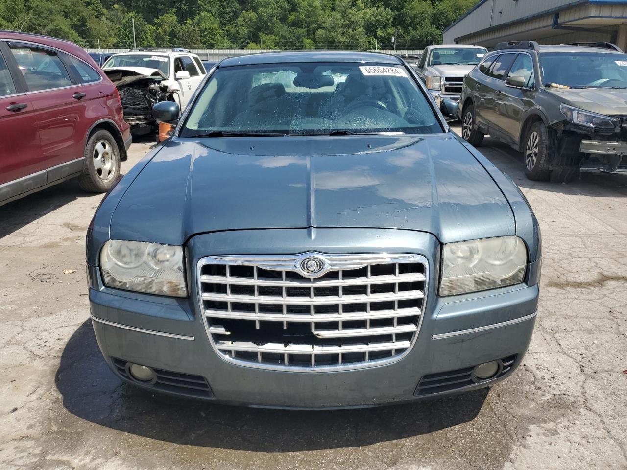 2005 Chrysler 300 - Image 5
