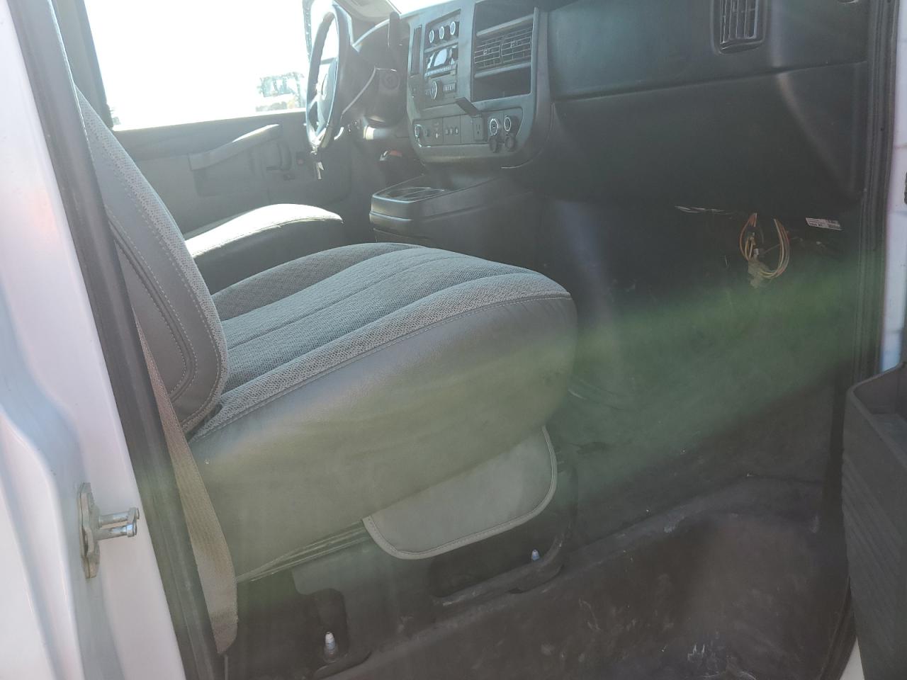 2017 Chevrolet Express G3500 VIN: 1GB0GRFG4H1120351 Lot: 67060304