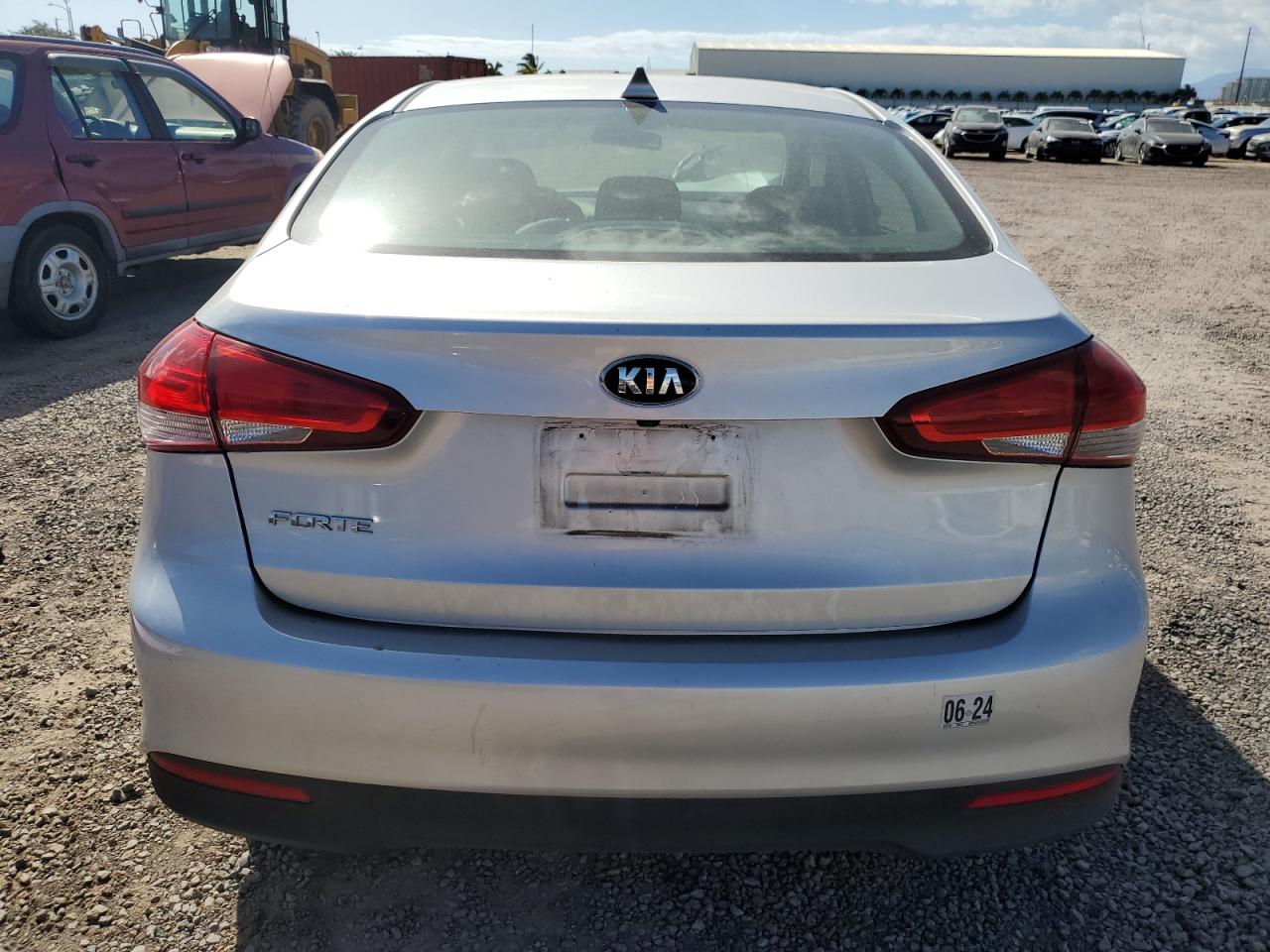 3KPFL4A78JE222721 2018 Kia Forte Lx