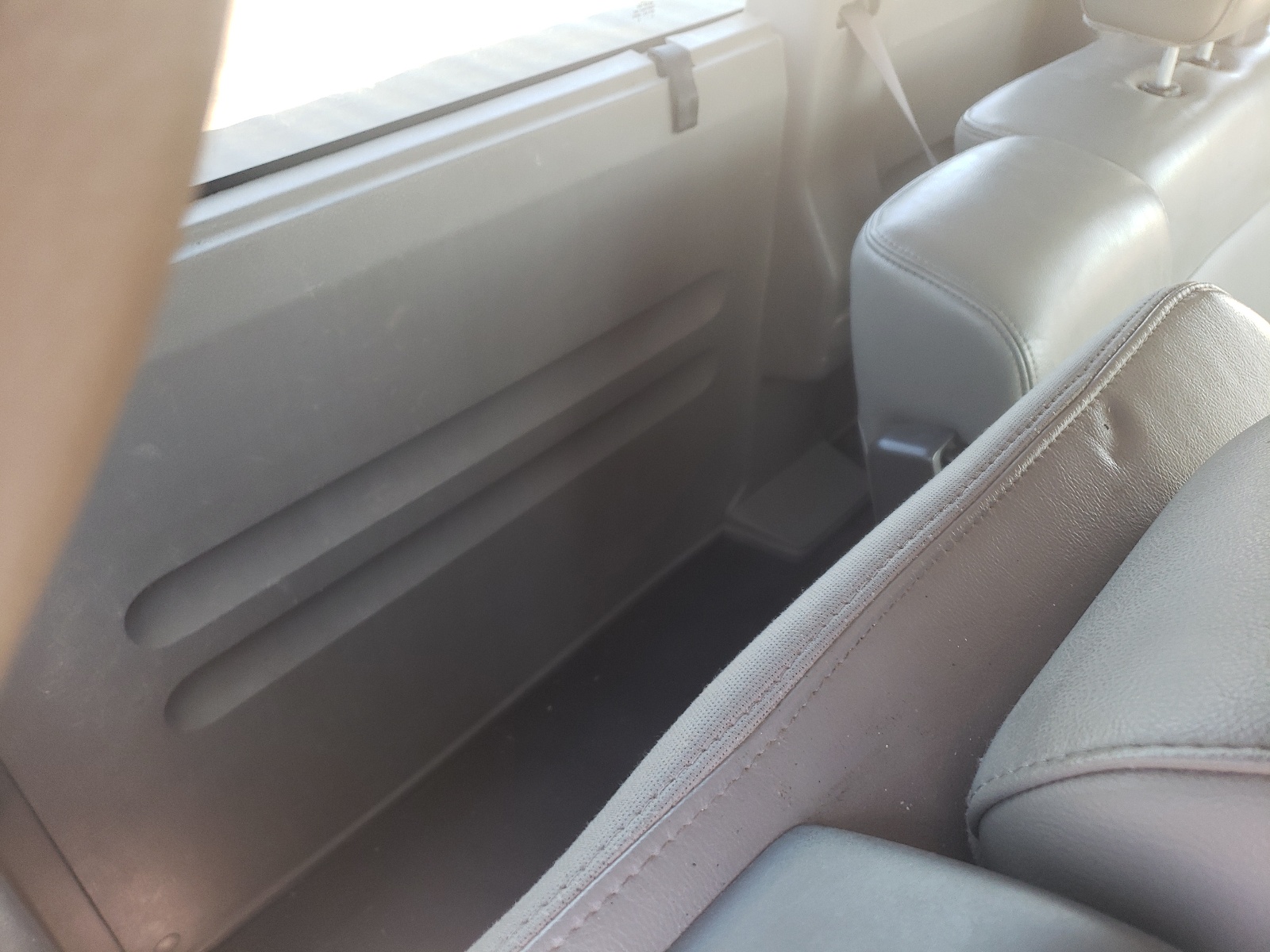 1FTVF12537NA74044 2007 Ford F150