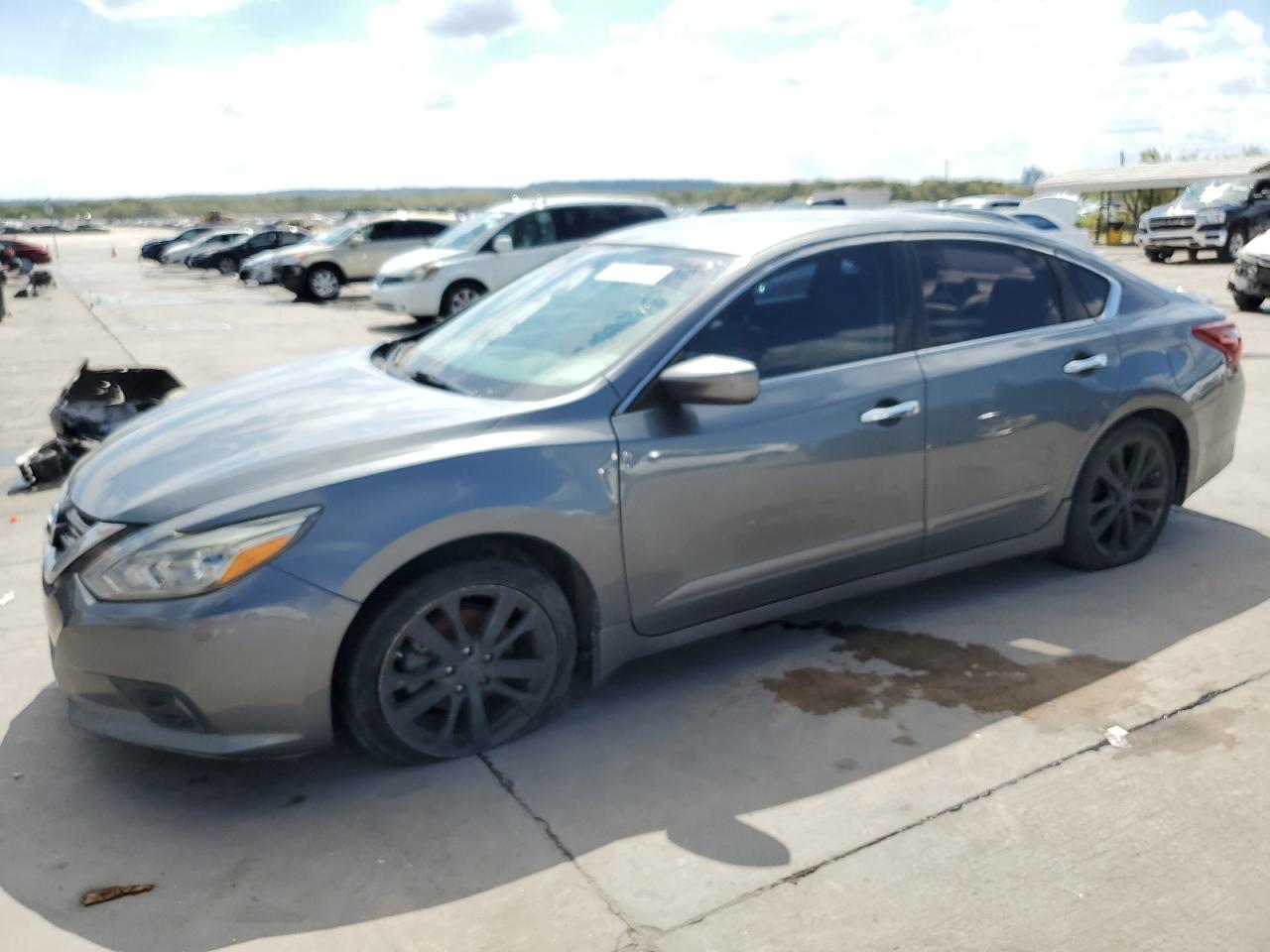 1N4AL3AP7JC253718 2018 NISSAN ALTIMA - Image 1