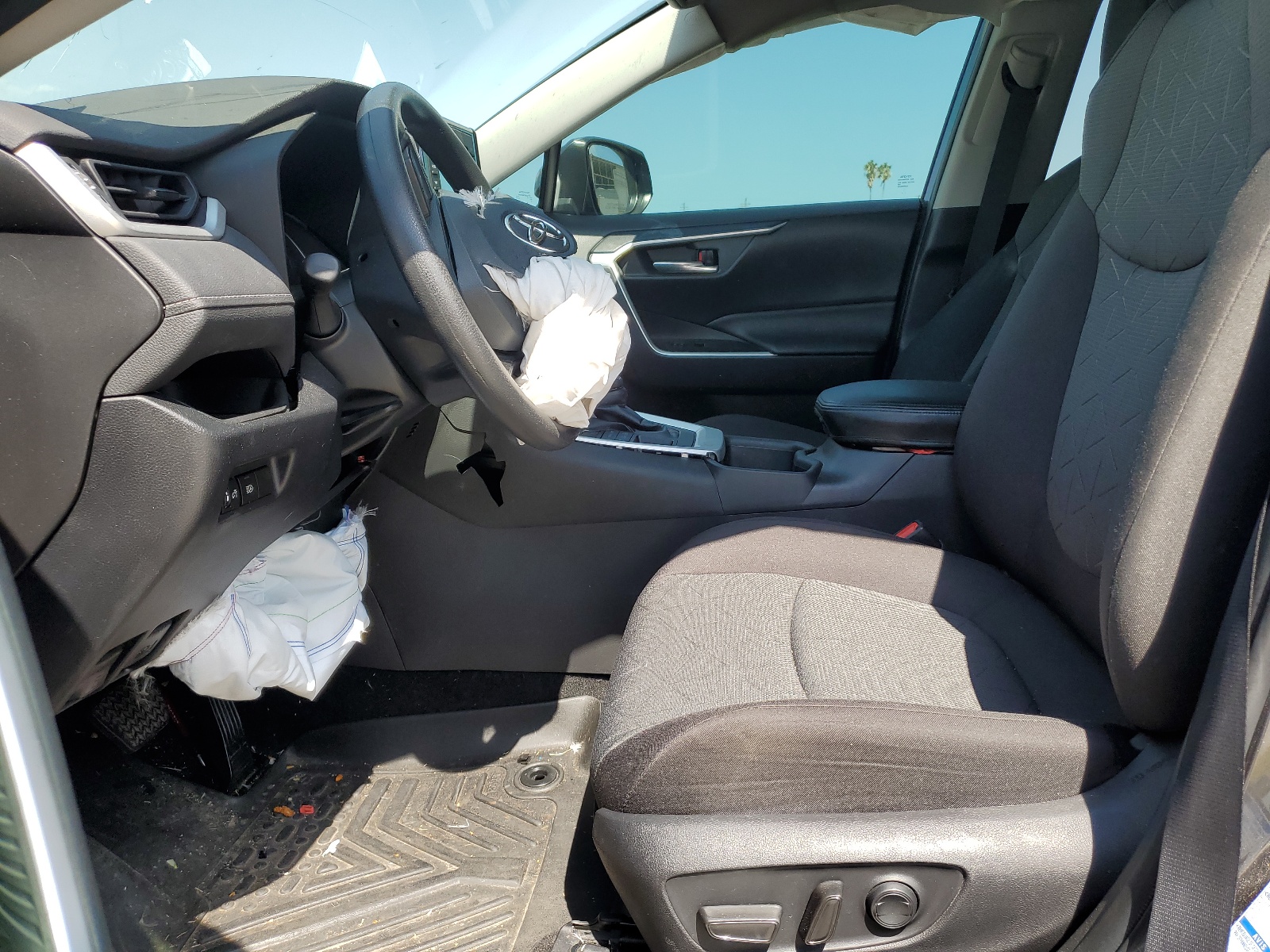 2T3P1RFV9NC271081 2022 Toyota Rav4 Xle